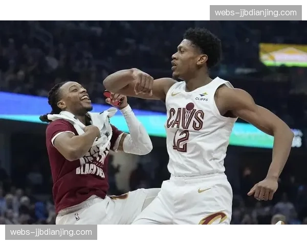 骑士主场二十六胜十二败，对阵老鹰历史交锋处下风